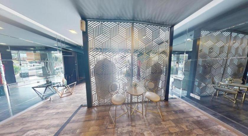 Artz Hotel Johor Bahru Exterior foto
